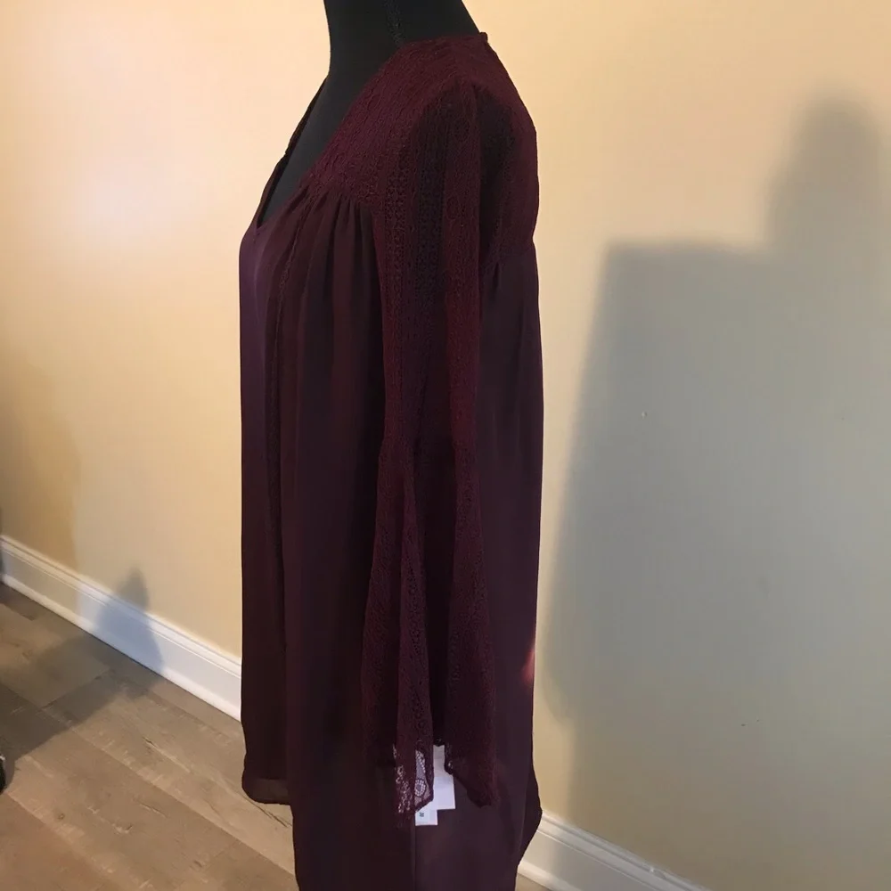 New avec les filled burgundy bell lace sleeve shift dress in size 4 - Picture 2 of 8
